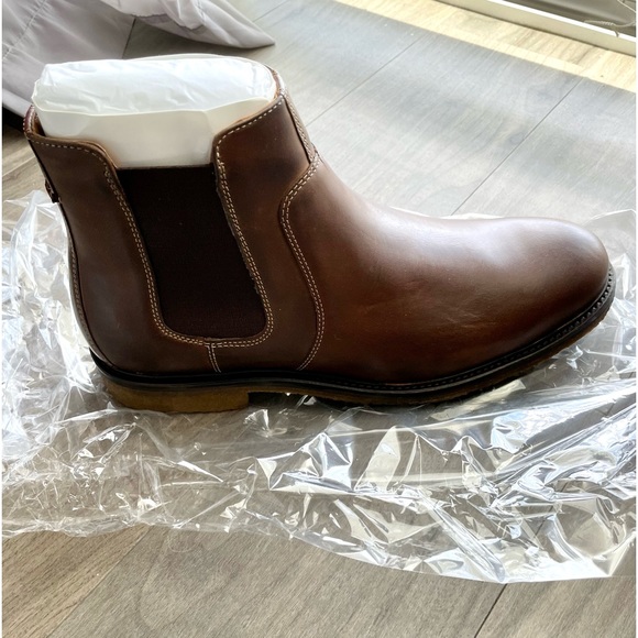 Sale🔥Johnston & Murphy Conway Chelsea Boot NWT - Picture 1 of 8